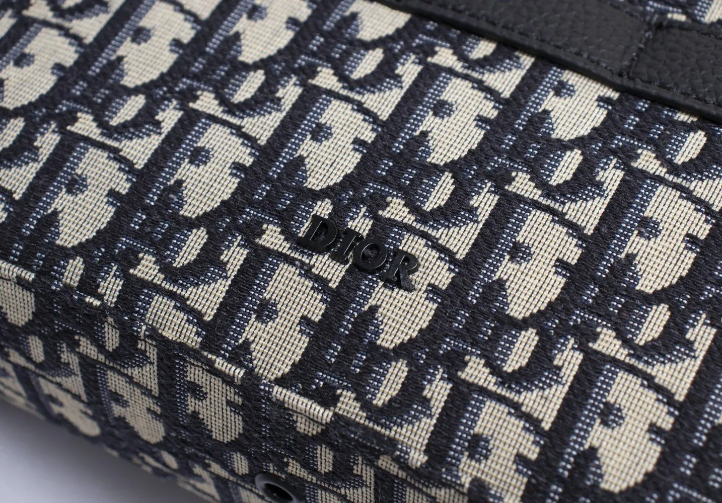 Designer Handbags DR 102