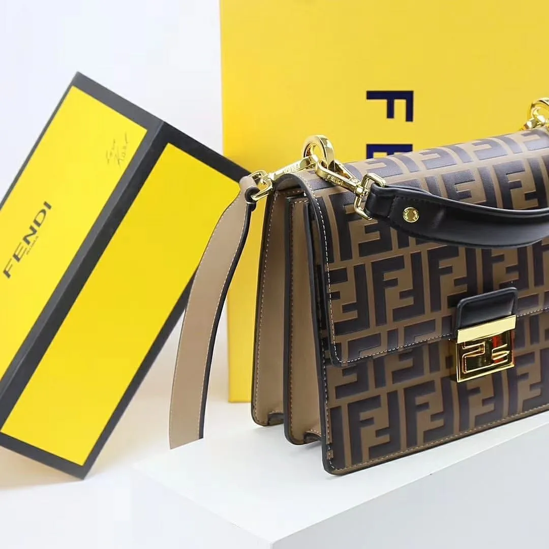 Designer Purses - FND - 6566