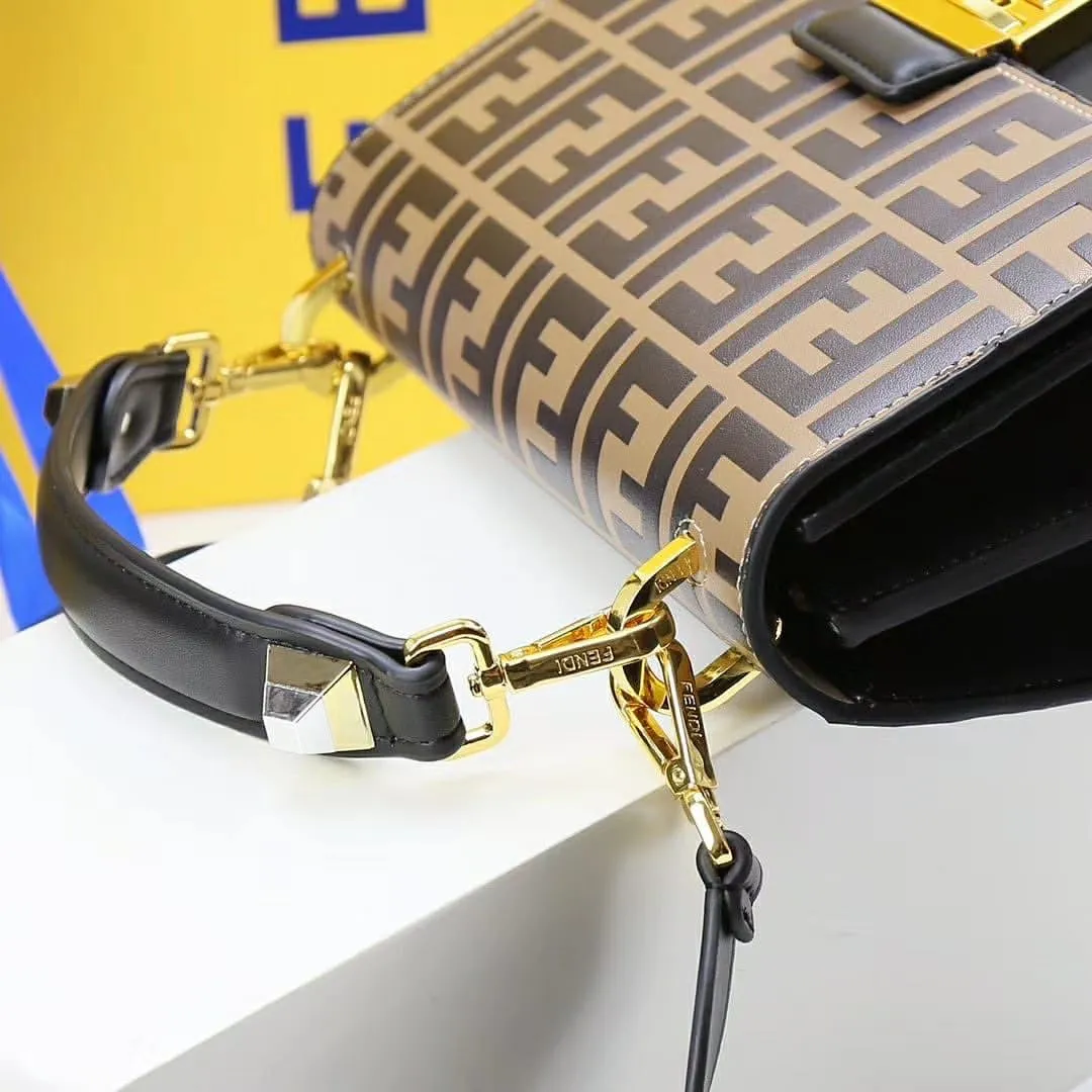 Designer Purses - FND - 6566